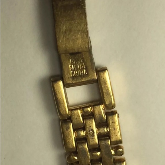 JAZ Mickey Mouse Oval Faced Watch not tested - Picture 5 of 6